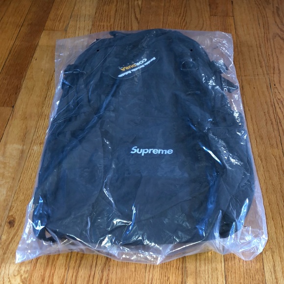 💥SOLD💥NEW Supreme Backpack 🎒 - Picture 5 of 10